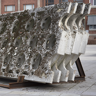 Skulpturen Tempo Modules, fasad från varuhuset i Borås från 1960-talet. 